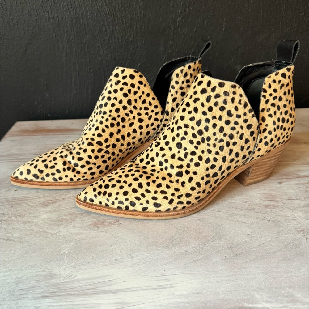 Dolce Vita Leopard Calf Hair Sonni Booties Size 7 Women's Booties